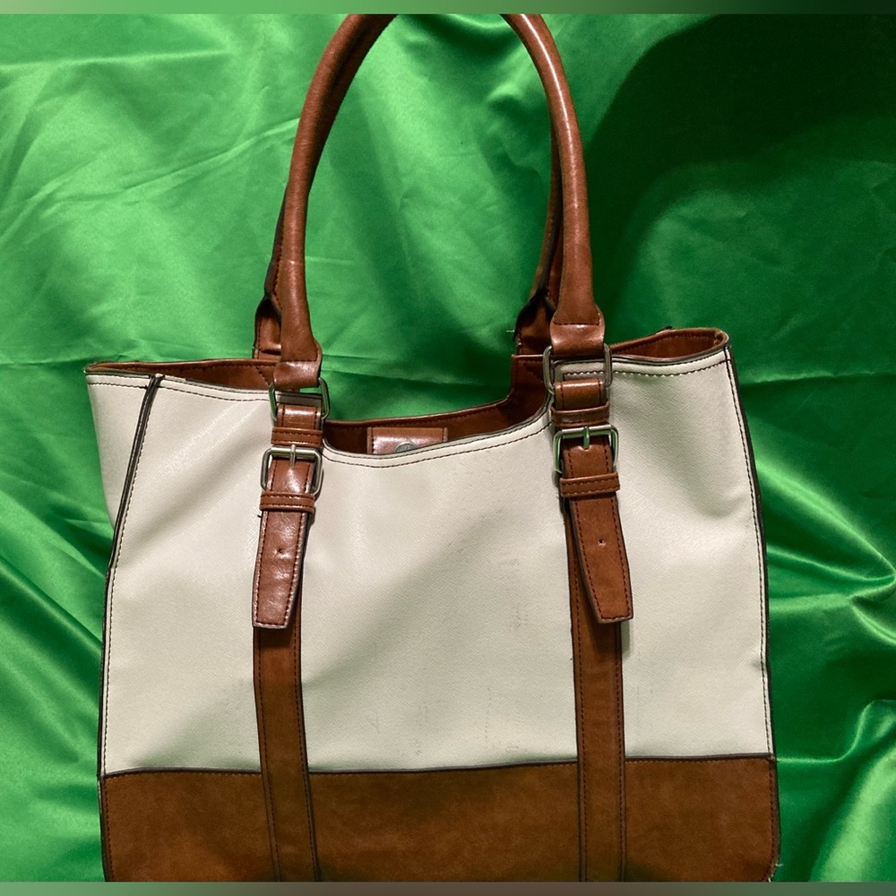 Kelly & Katie Purse